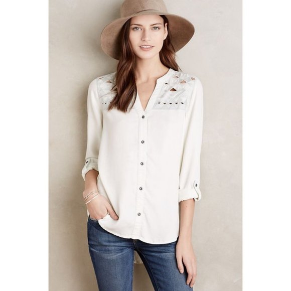 Anthro Tyla Holding Horses Chambray Cut Out Button - Picture 2 of 12